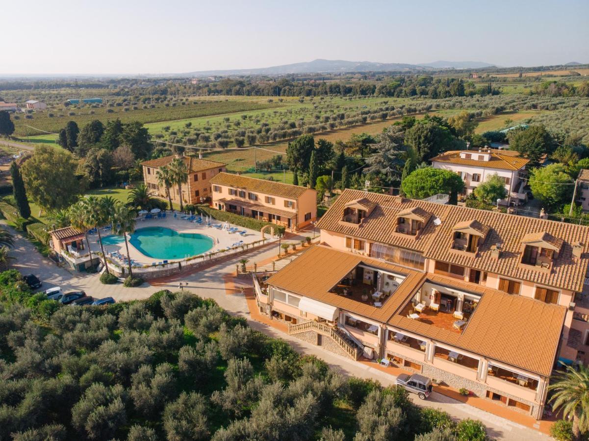 Agrihotel Elisabetta Collemezzano Exterior foto