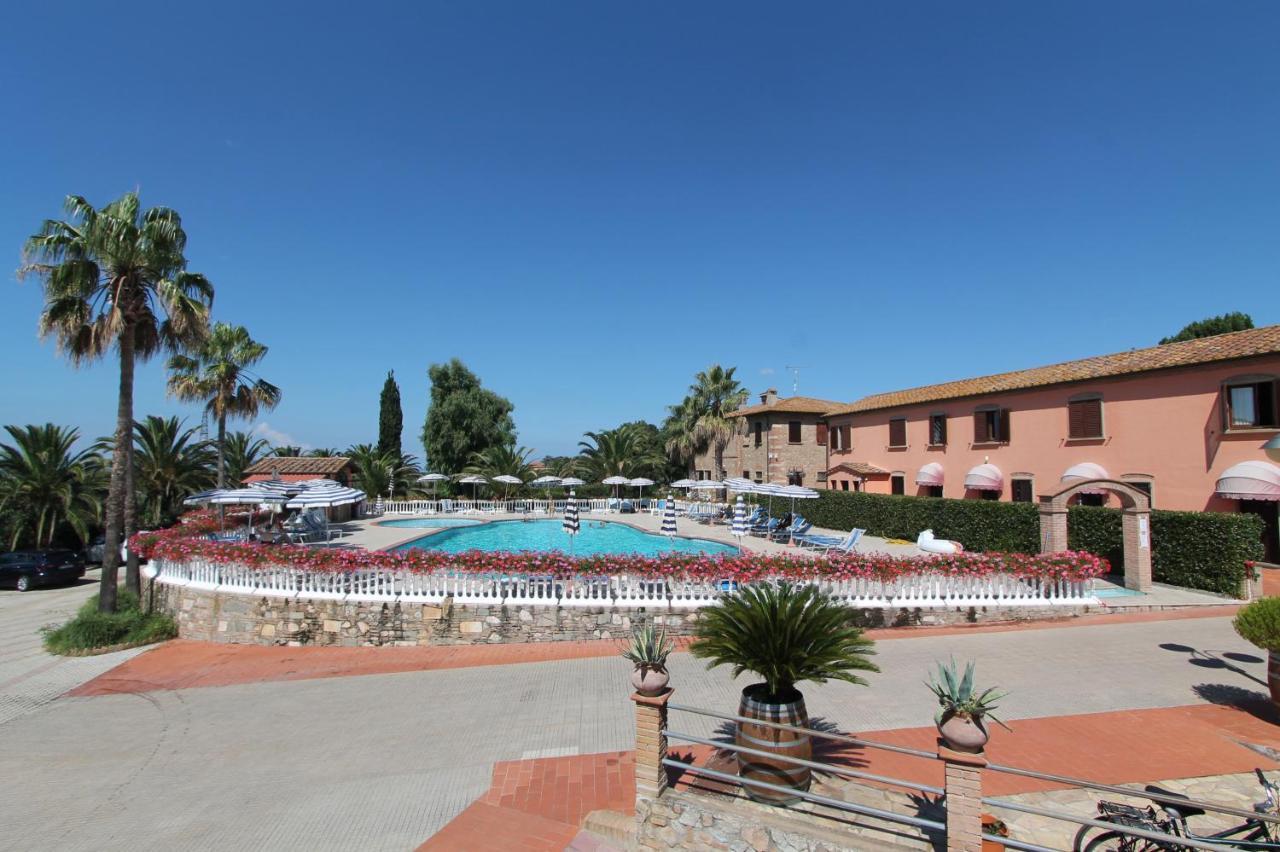 Agrihotel Elisabetta Collemezzano Exterior foto
