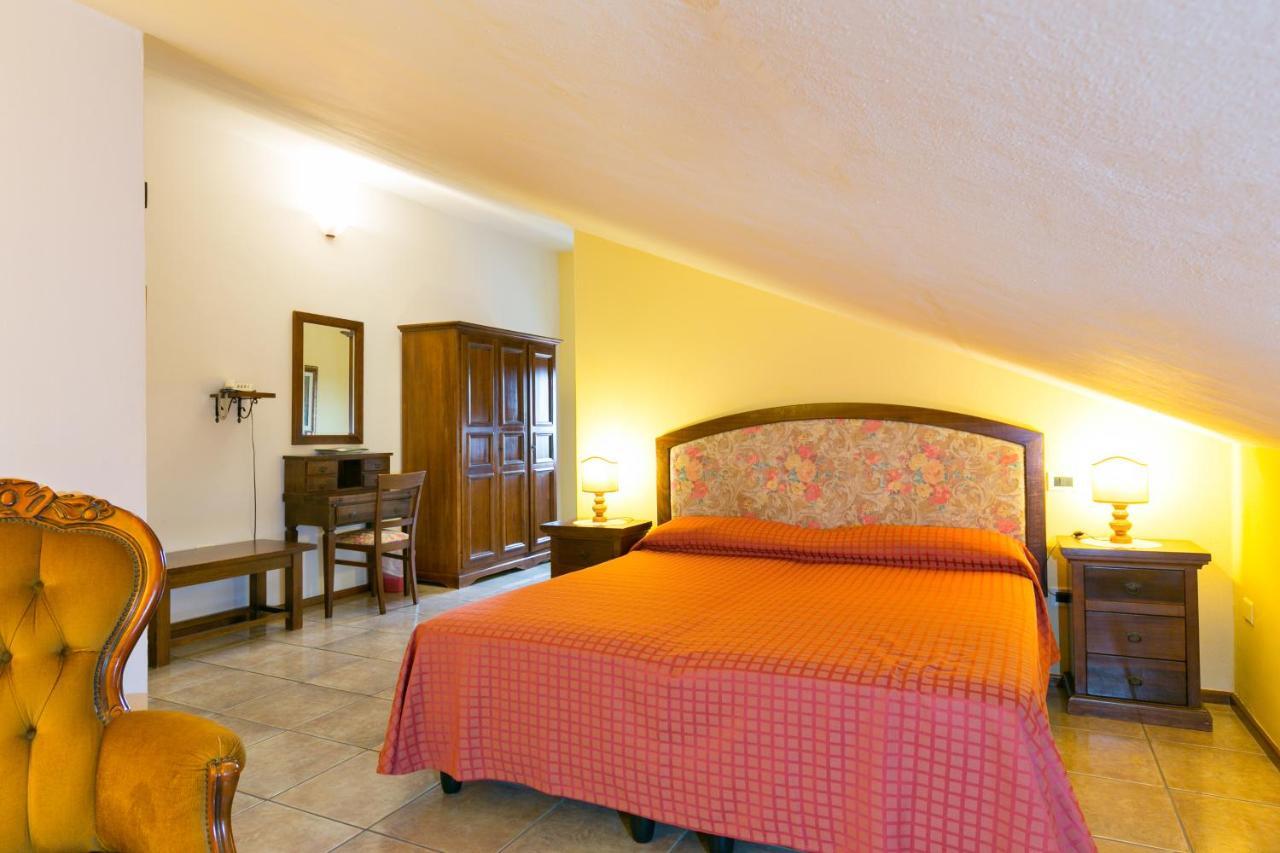 Agrihotel Elisabetta Collemezzano Exterior foto
